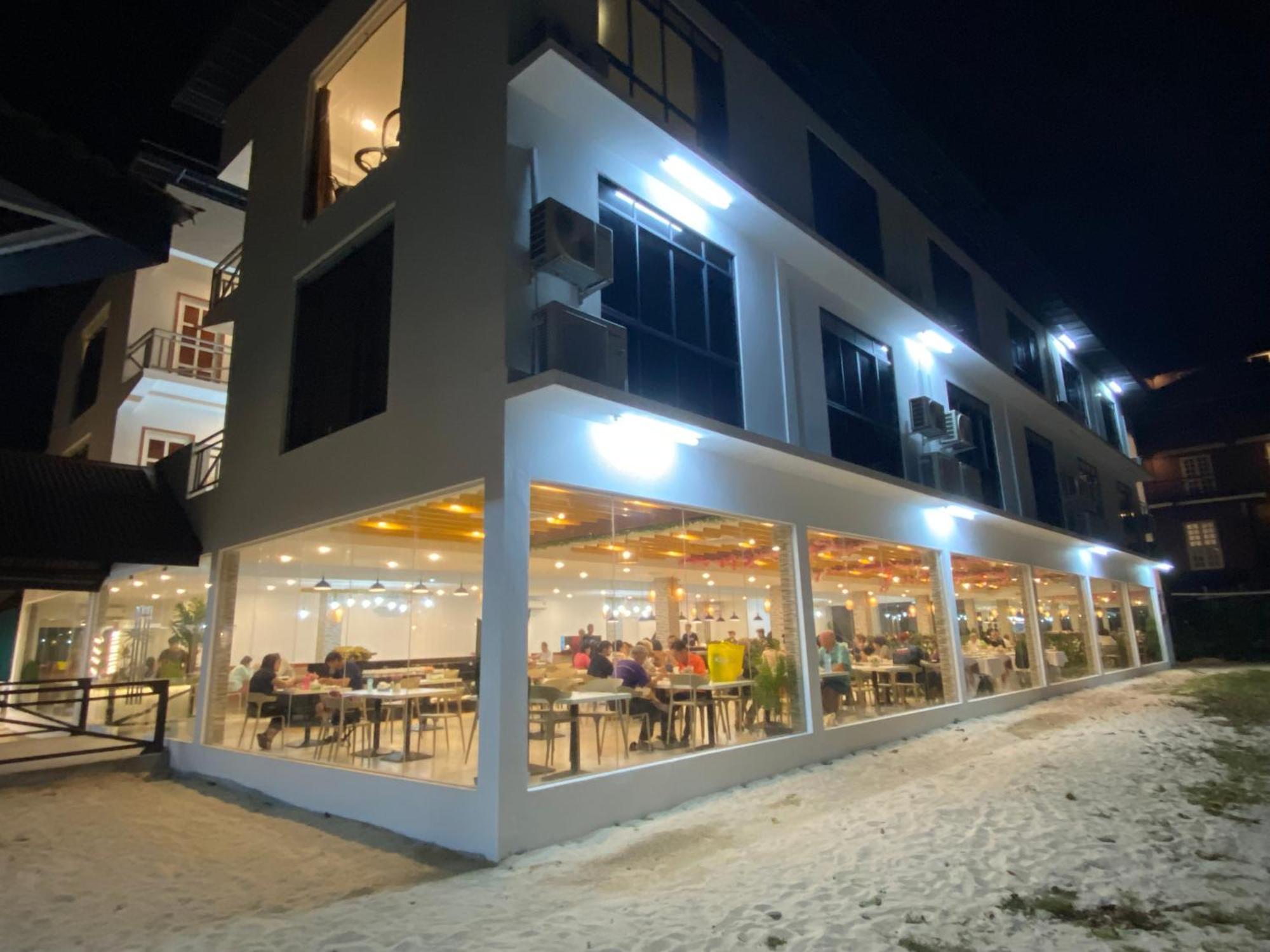 Dolphin Bay Island Resort Kota Belud Exteriér fotografie
